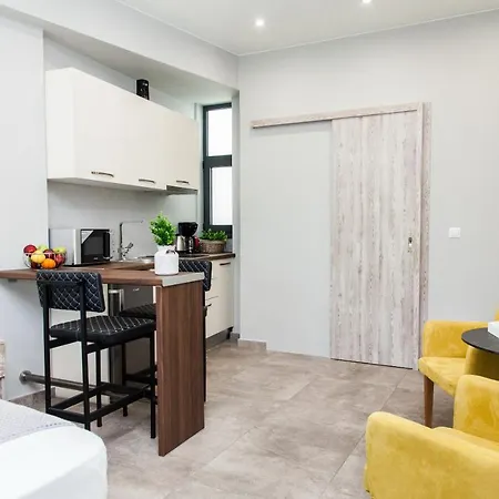 Apartment Vouliagmenis Ave 126 *